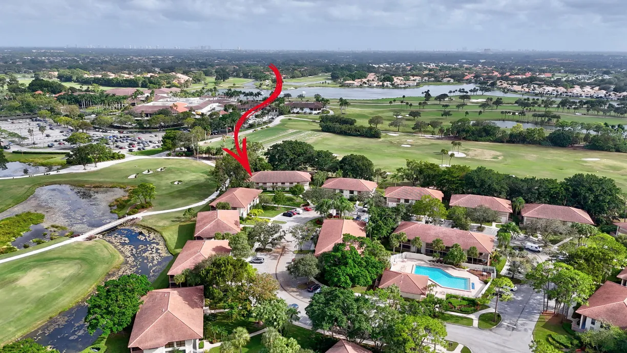 South Florida Real Estate | View 460 Brackenwood Lane | 2 Beds, 2 Baths