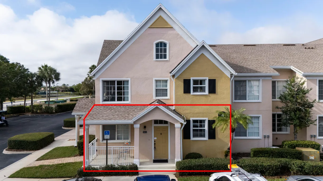 South Florida Real Estate | View 1633 SE Pomeroy Street | Listing