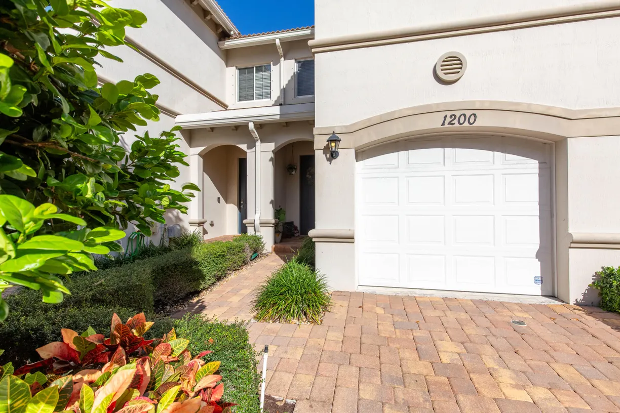 South Florida Real Estate | View 1200 Paisley Court | 3 Beds, 2 Baths