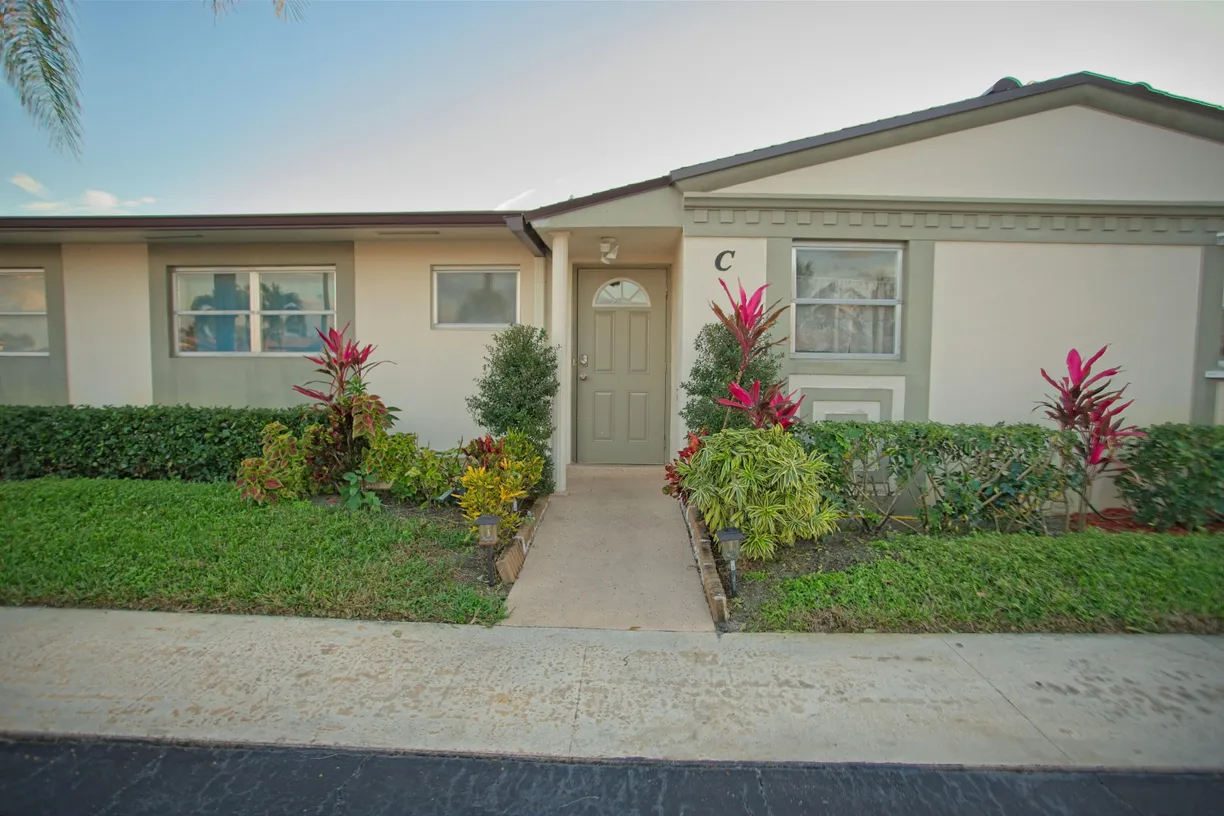 South Florida Real Estate | View 2833 Crosley Drive, C | 2 Beds, 1 Bath