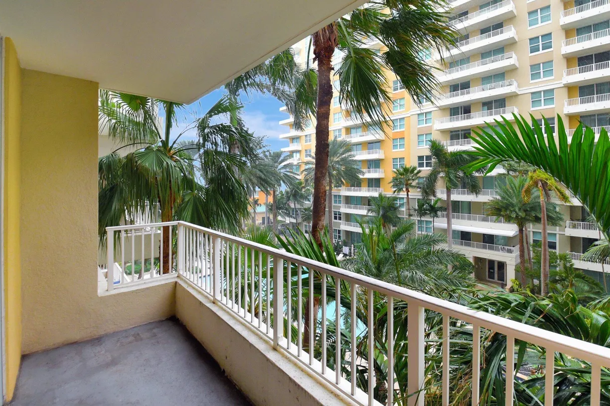 South Florida Real Estate | View 700 E Boynton Beach Boulevard, 407 | Listing