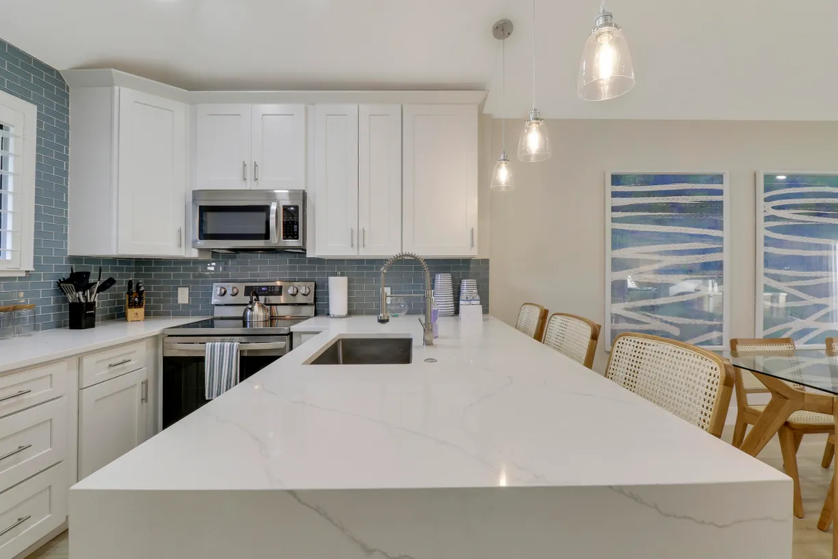 South Florida Real Estate | View 523 Club Drive | 2 Beds, 2 Baths