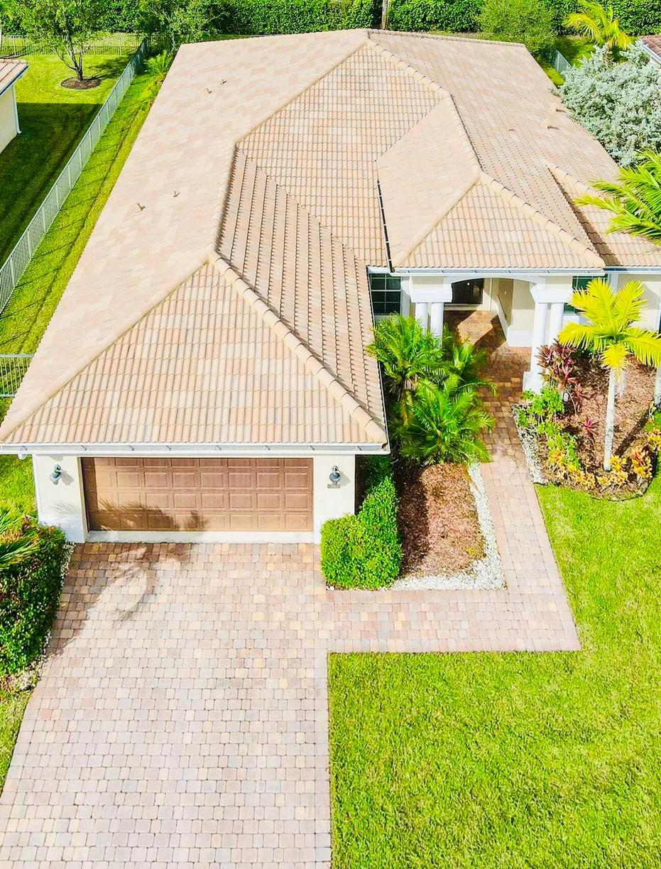 South Florida Real Estate | View 493 Rachel Lane | Listing