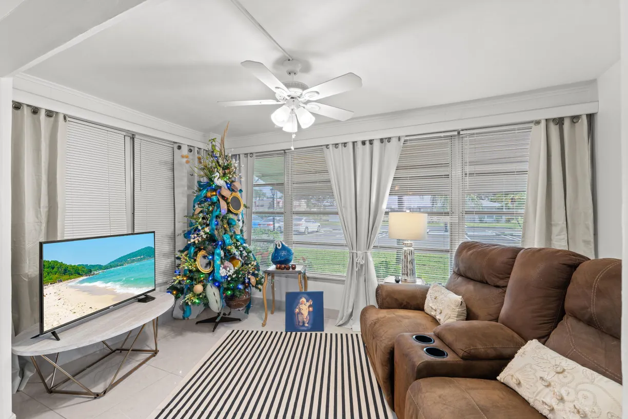 South Florida Real Estate | View 1102 North Drive, B | Listing