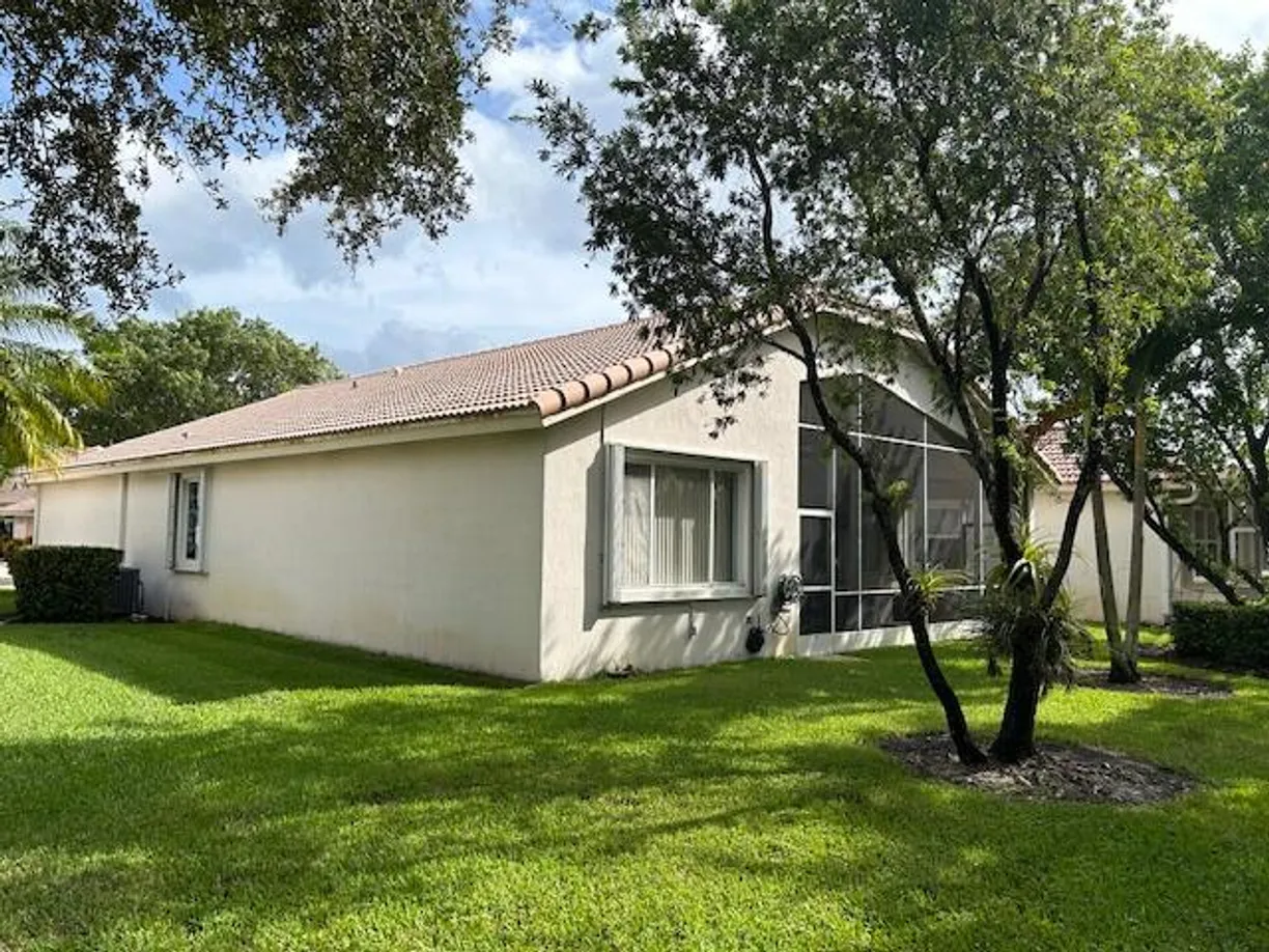 South Florida Real Estate | View 9066 Bay Harbour Circle | Listing