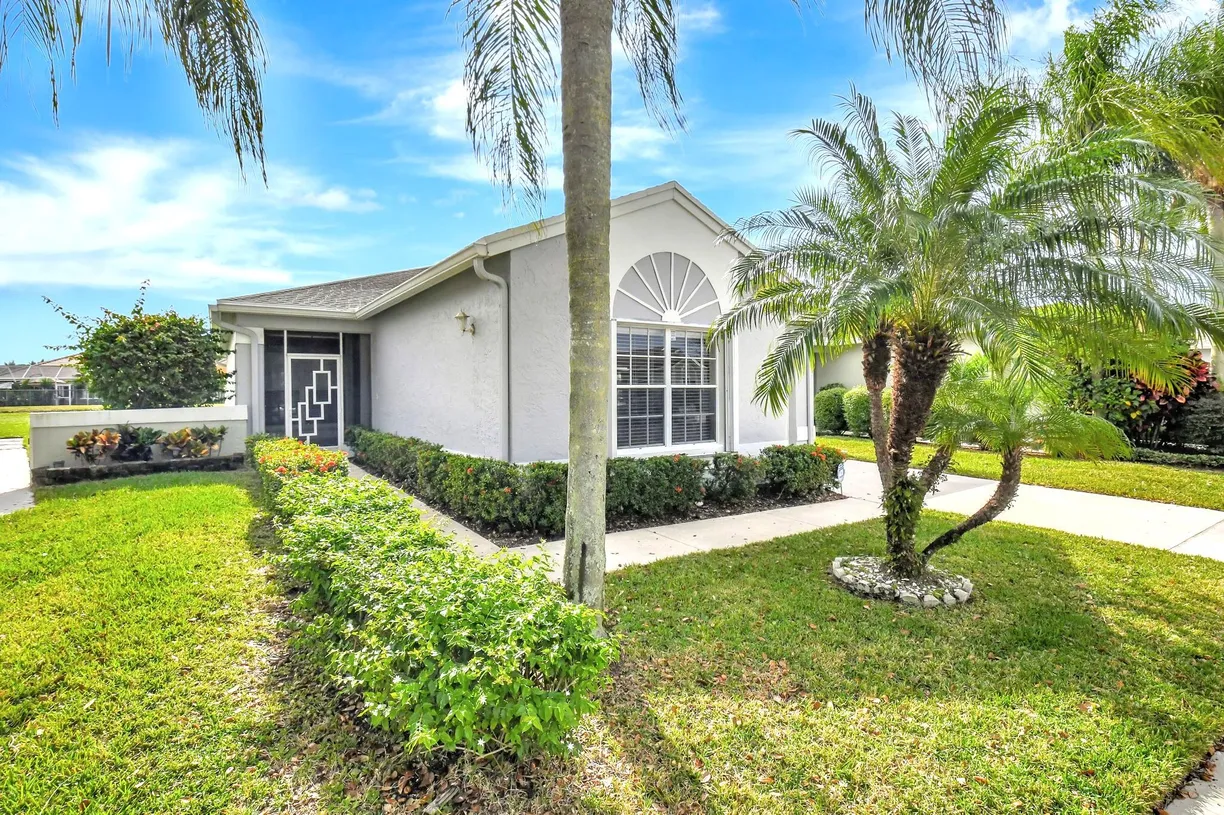 South Florida Real Estate | View 7584 Mansfield Hollow Road | 2 Beds, 2 Baths