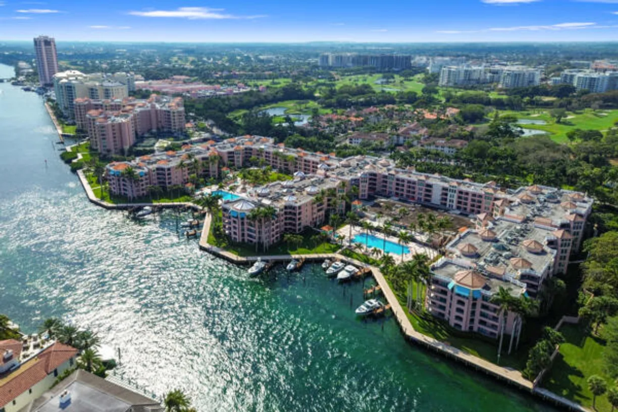 South Florida Real Estate | View 140 SE 5th Avenue, 440 | 2 Beds, 2 Baths