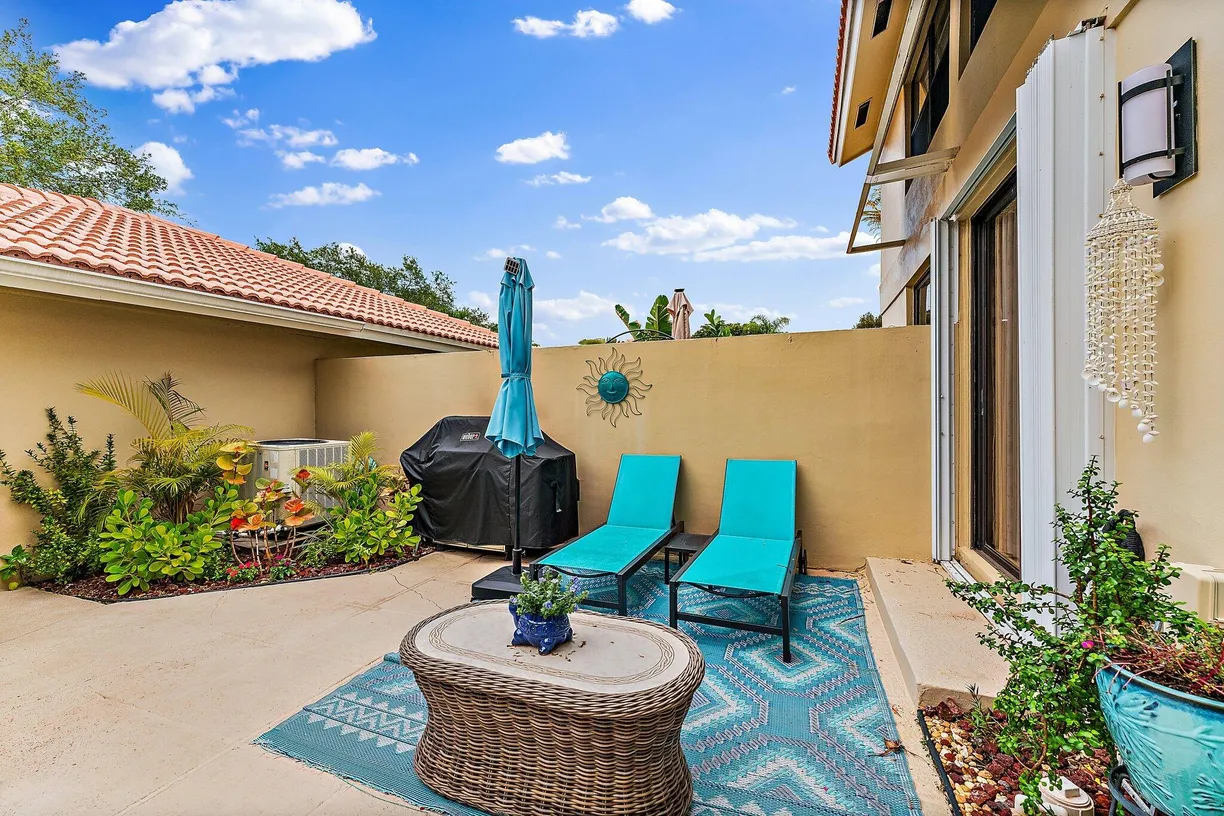 South Florida Real Estate | View 281 Old Meadow Way | Listing