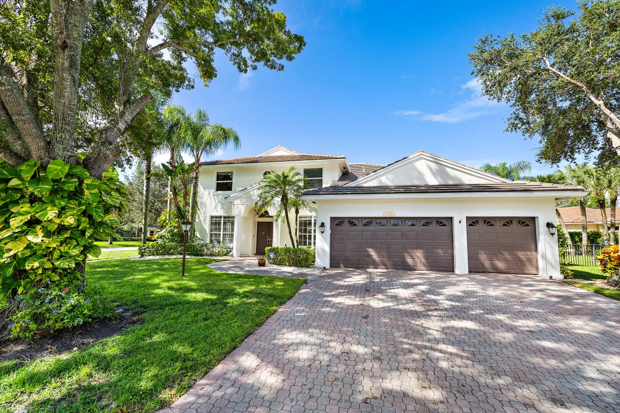 South Florida Real Estate | View 1225 S Egret Circle | Listing