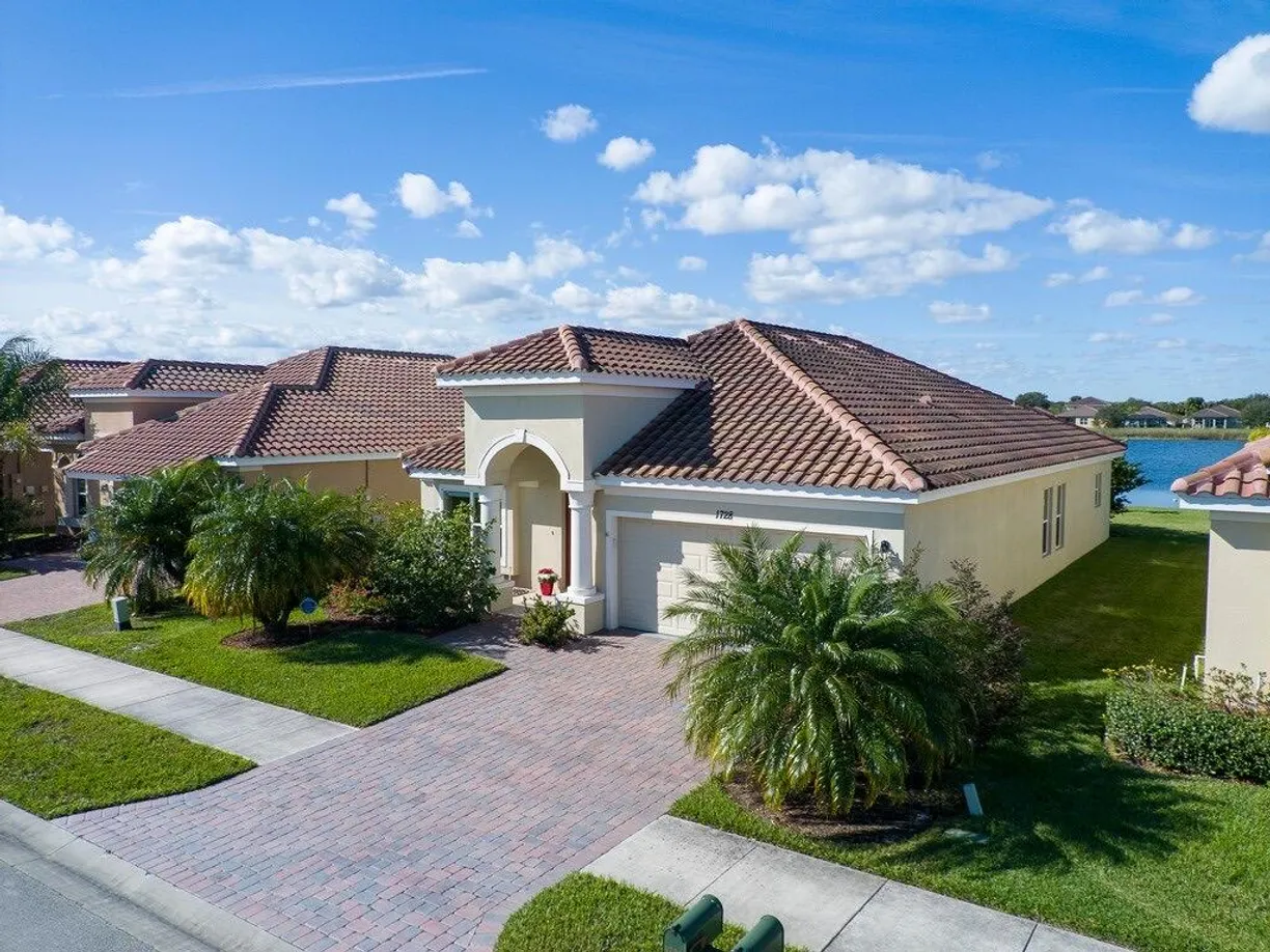 South Florida Real Estate | View 1728 Berkshire Circle | Listing