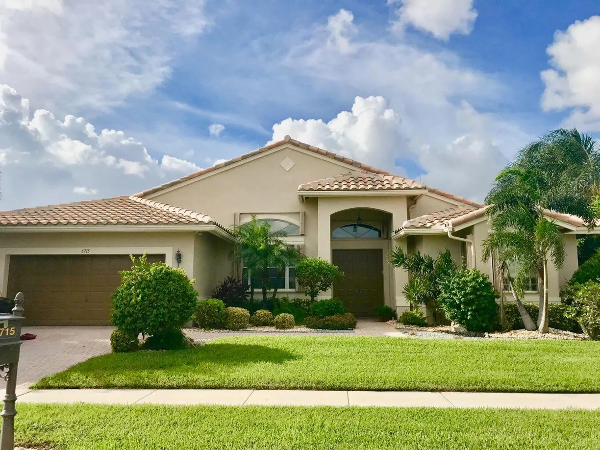 South Florida Real Estate | View 6715 Chimere Terrace | 2 Beds, 2 Baths