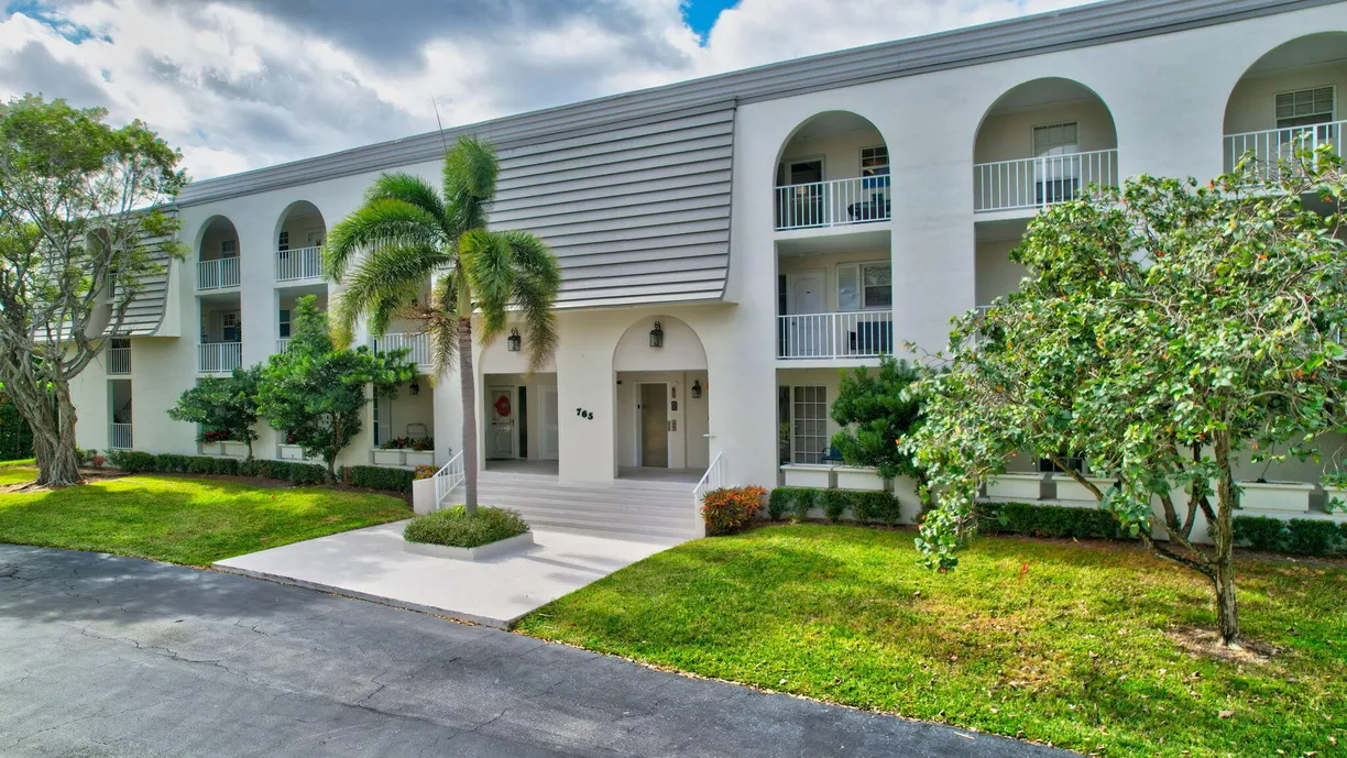 South Florida Real Estate | View 765 Jeffery Street, 1-304 | 1 Bed, 1 Bath