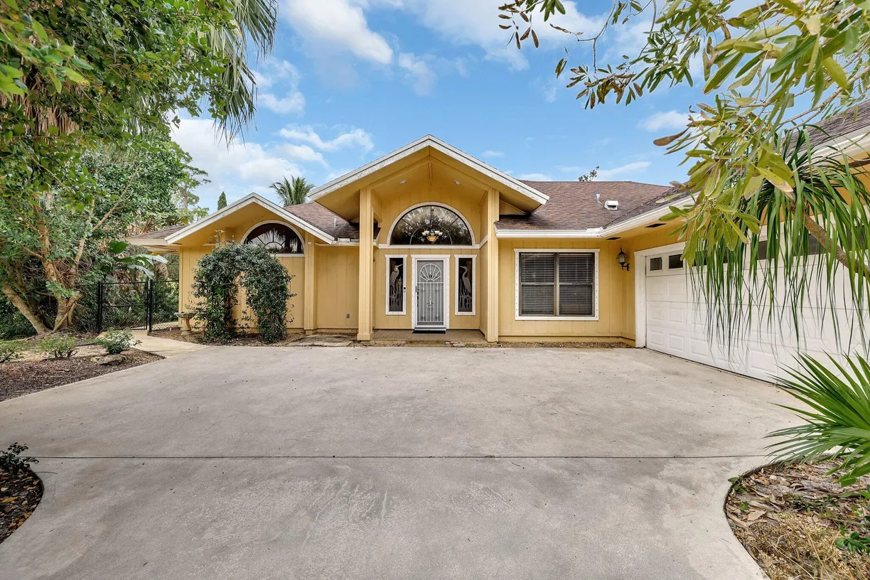 South Florida Real Estate | View 1643 SW Gregor Way | Listing