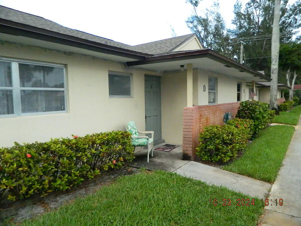 South Florida Real Estate | View 4780 Cresthaven Boulevard, E | Listing