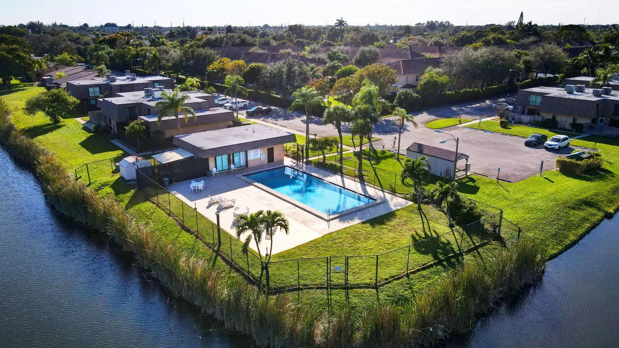 South Florida Real Estate | View 1701 Waterview Circle | Listing