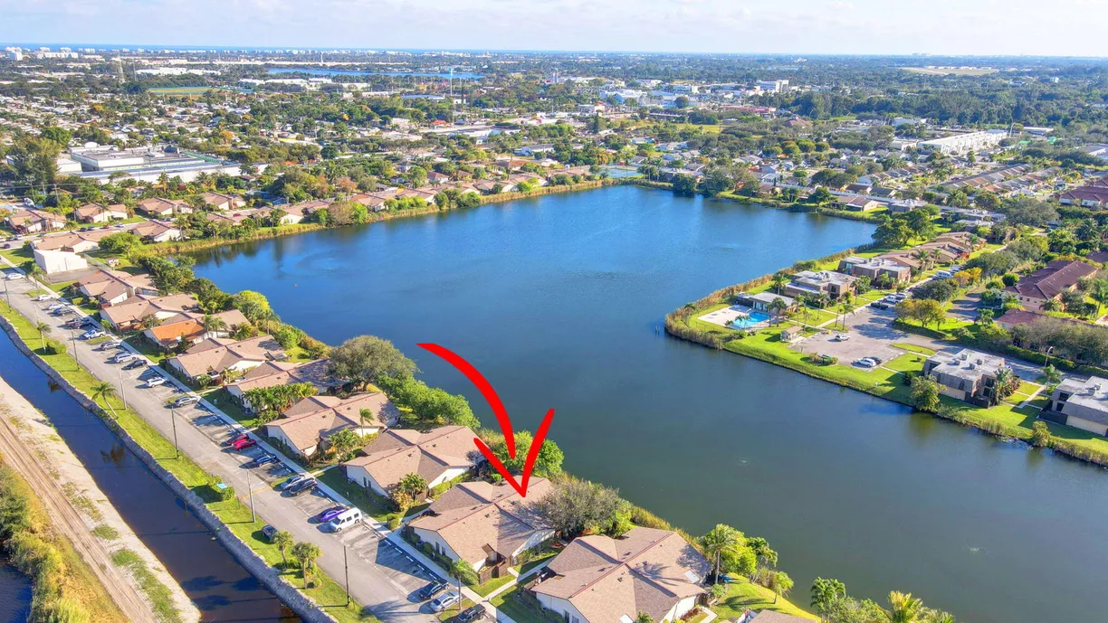 South Florida Real Estate | View 1701 Waterview Circle | 2 Beds, 2 Baths