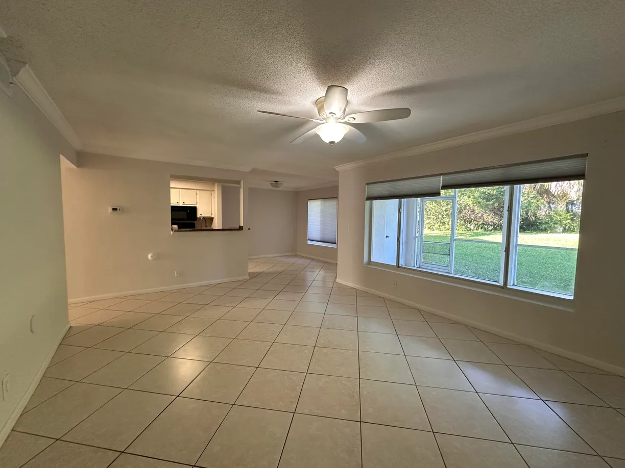South Florida Real Estate | View 815 W Boynton Beach Boulevard, 16-104 | Listing