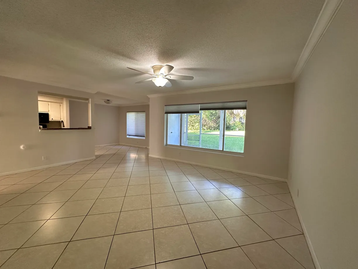 South Florida Real Estate | View 815 W Boynton Beach Boulevard, 16-104 | Listing