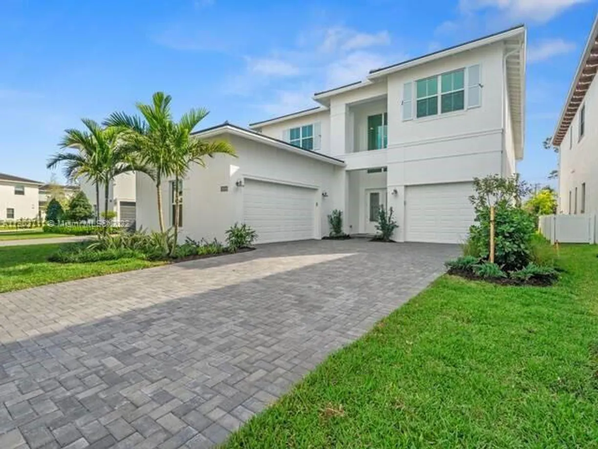 South Florida Real Estate | View 13556 Machiavelli Way | 5 Beds, 5 Baths