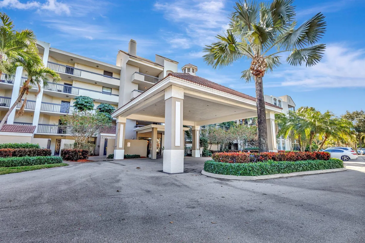 South Florida Real Estate | View 1915 Lavers Circle, E103 | 2 Beds, 2 Baths