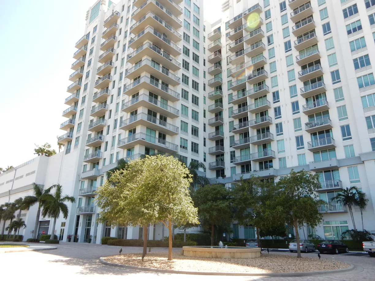 South Florida Real Estate | View 300 S Australian Avenue, 209 | 1 Bed, 1 Bath