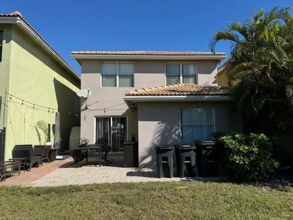 South Florida Real Estate | View 3256 Commodore Court | Listing