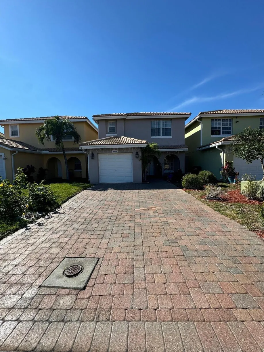 South Florida Real Estate | View 3256 Commodore Court | 3 Beds, 2 Baths