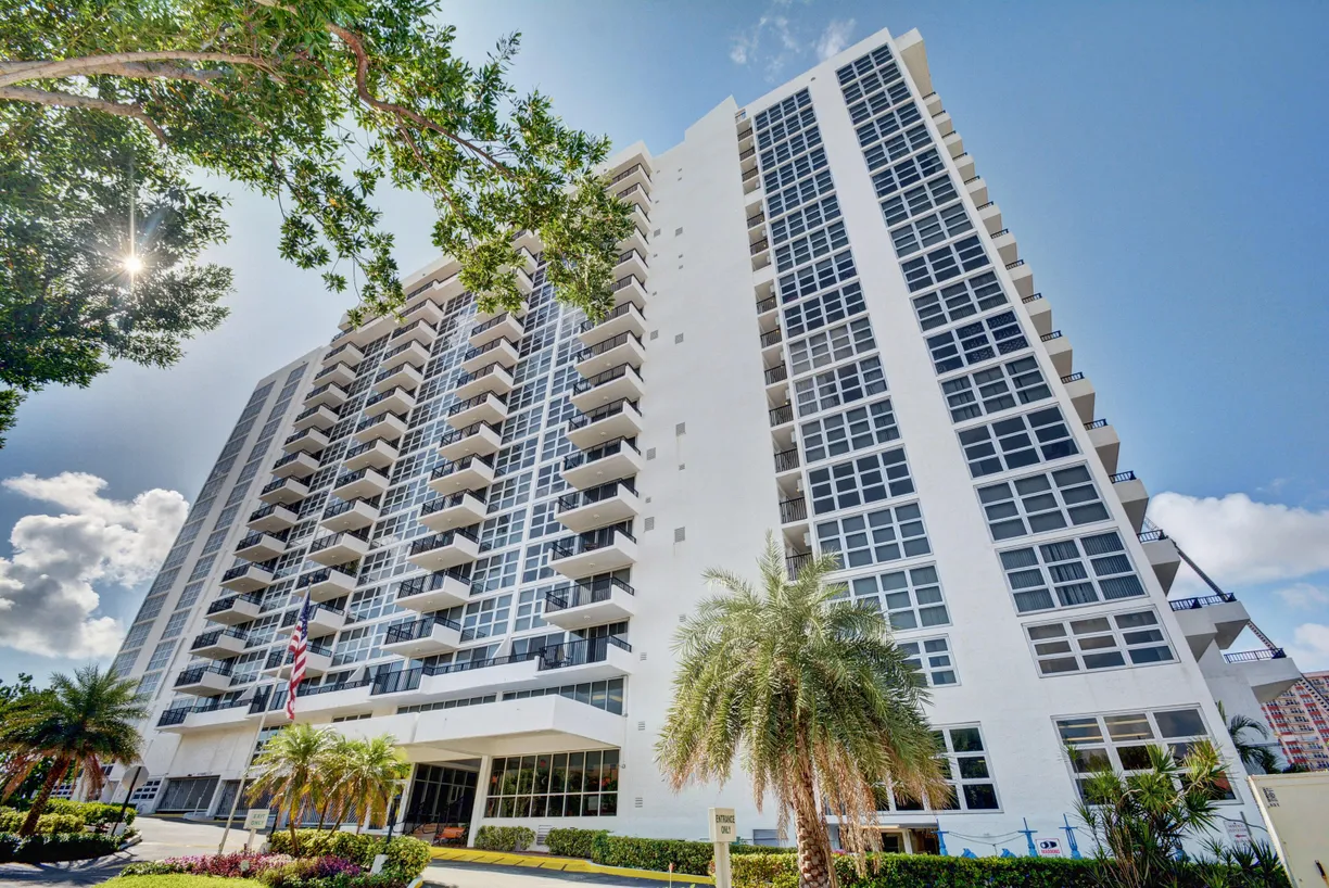 South Florida Real Estate | View 525 N Ocean Boulevard, 1114 | 2 Beds, 2 Baths