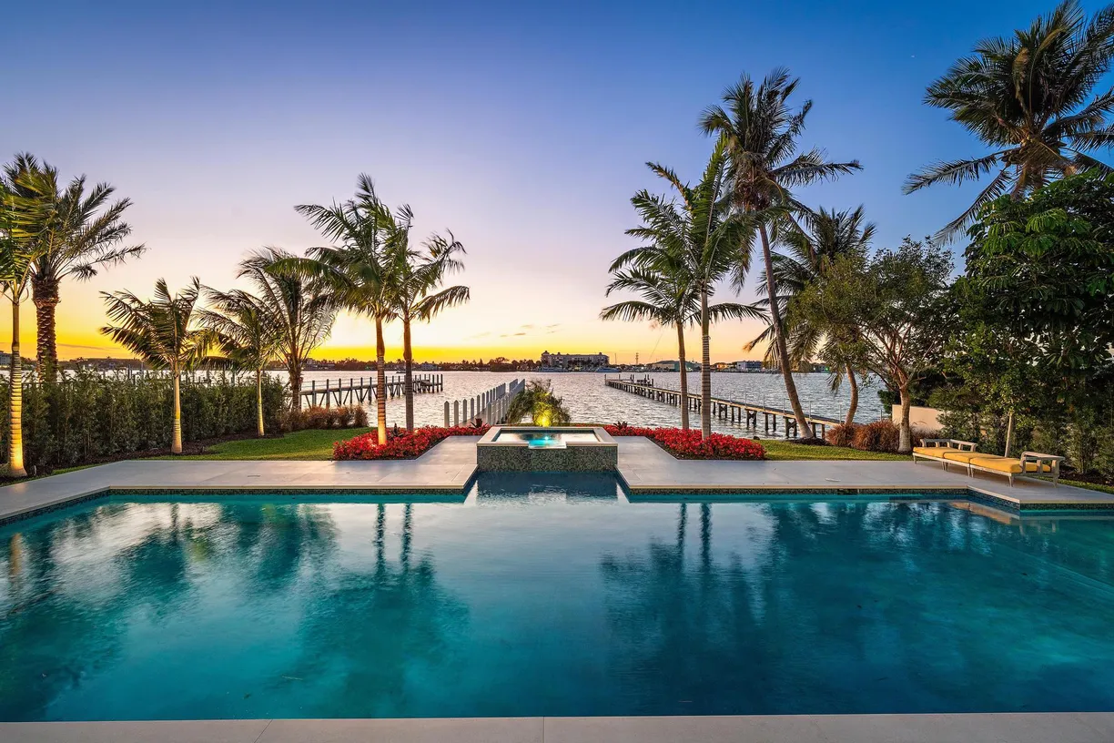 South Florida Real Estate | View 807 N Atlantic Drive | Listing