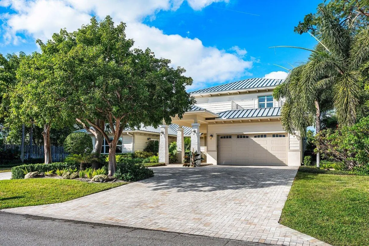 South Florida Real Estate | View 1400 Lake Drive | Listing