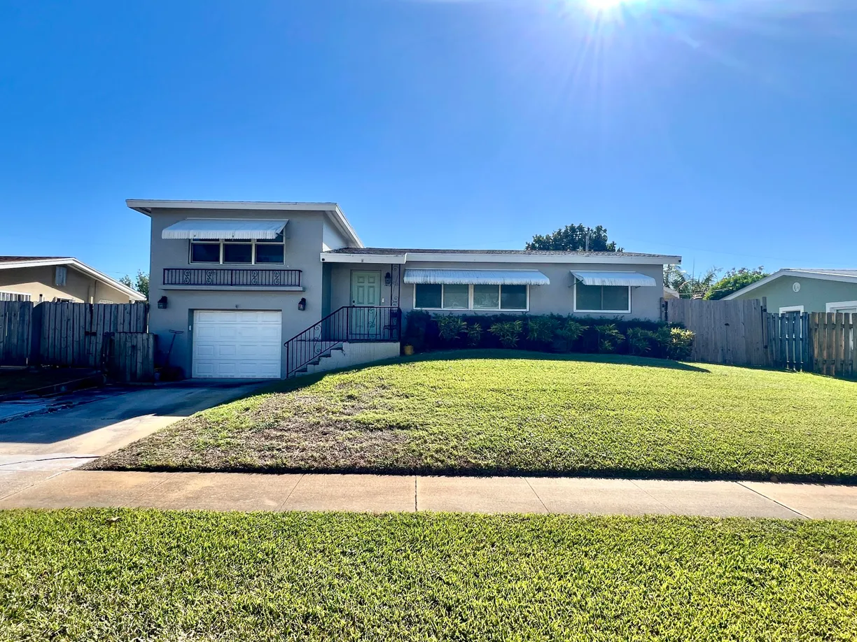 South Florida Real Estate | View 1413 Ontario Drive | 3 Beds, 2 Baths