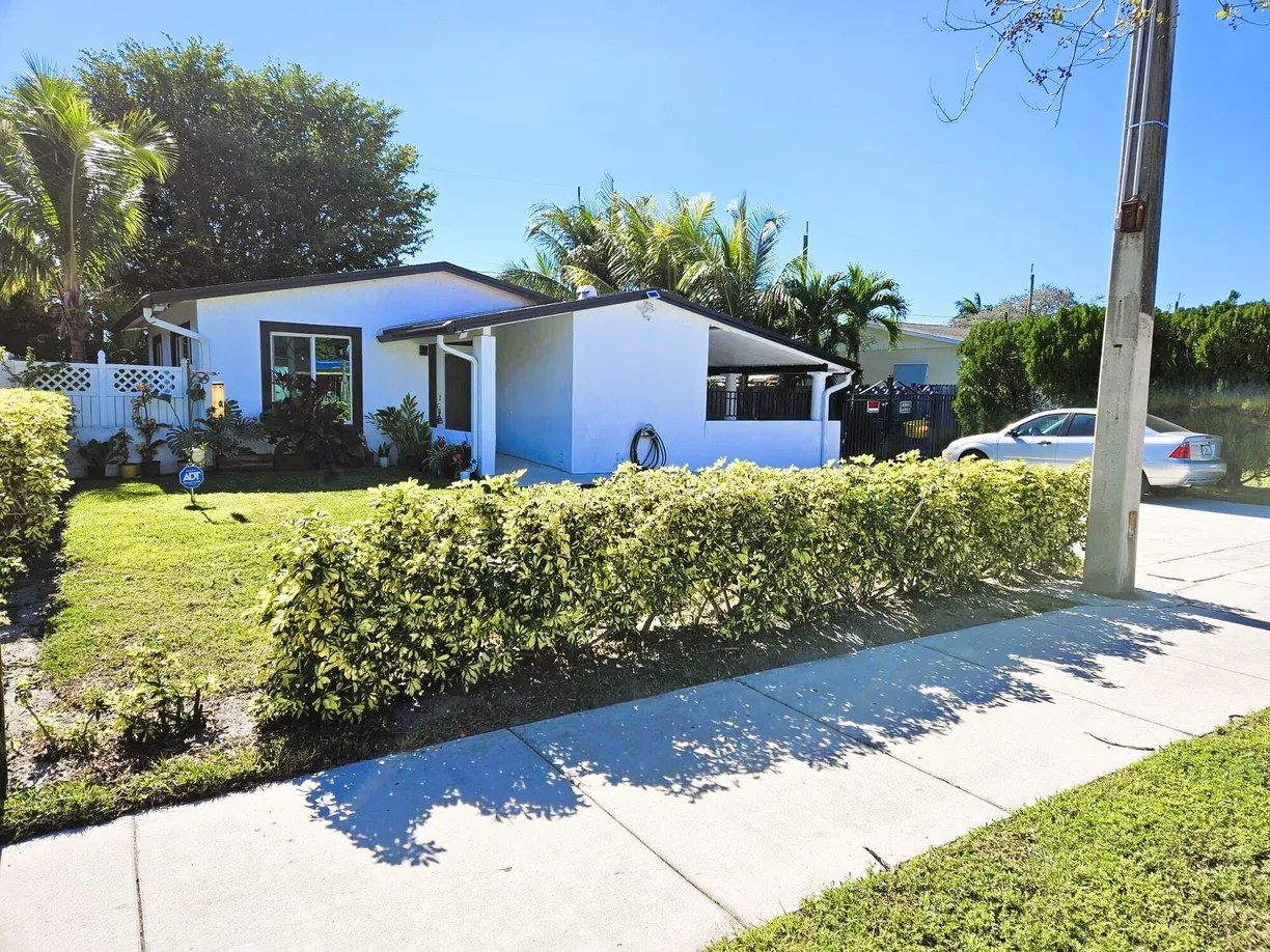 South Florida Real Estate | View 3448 10th Avenue | 2 Beds, 1 Bath