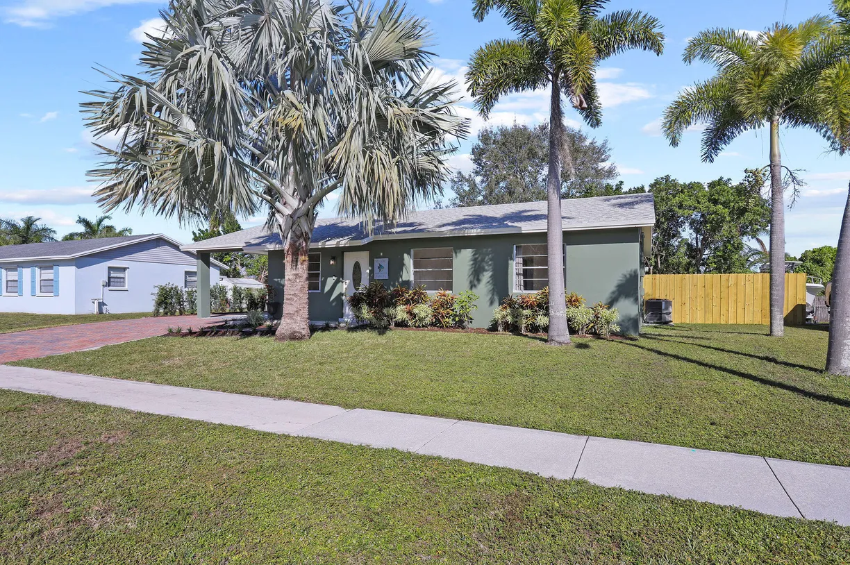 South Florida Real Estate | View 1009 Mohican Boulevard | Listing