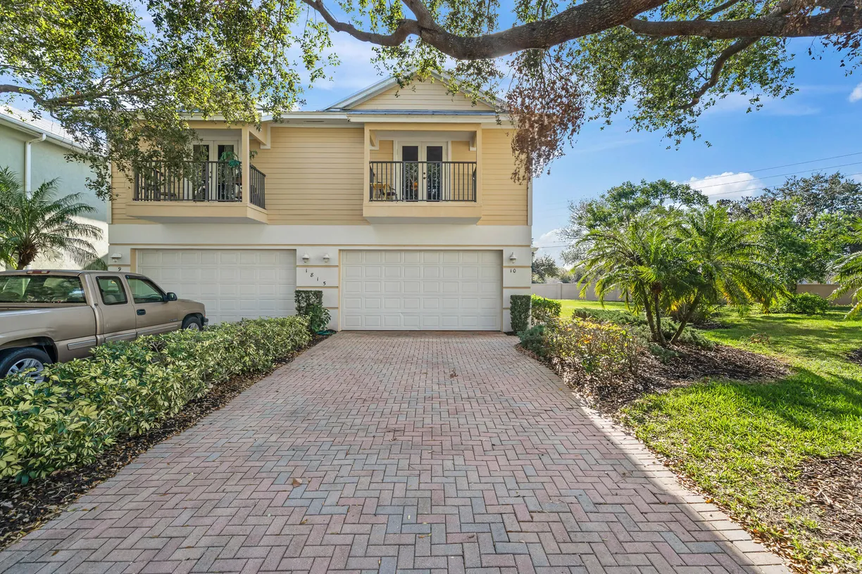 South Florida Real Estate | View 1815 Bridgepointe Circle, 10 | 3 Beds, 3 Baths