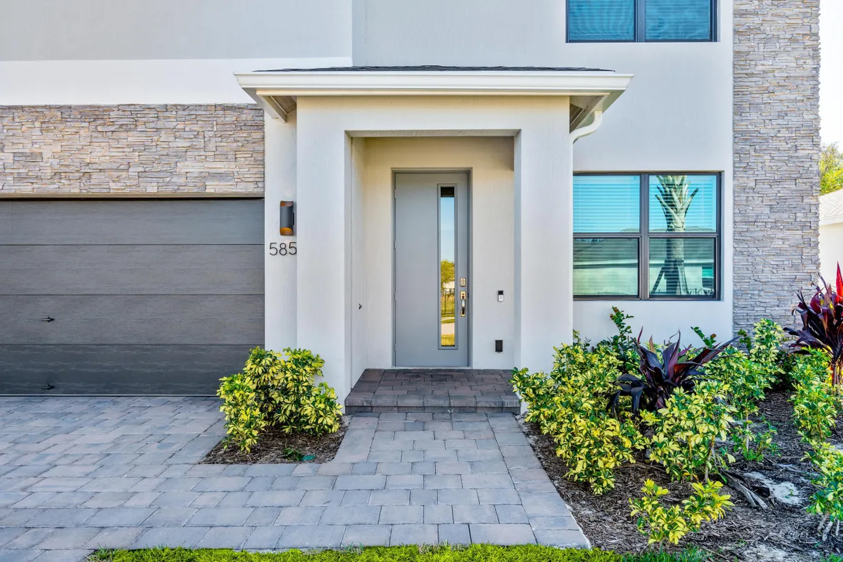 South Florida Real Estate | View 5850 SE Sky Blue Circle | Listing