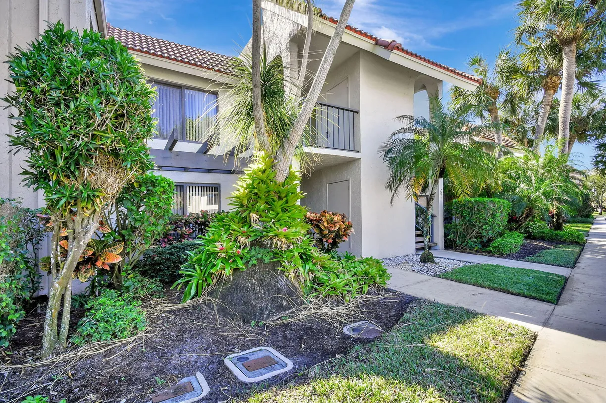 South Florida Real Estate | View 5785 Fairway Park Court, 204 | Listing