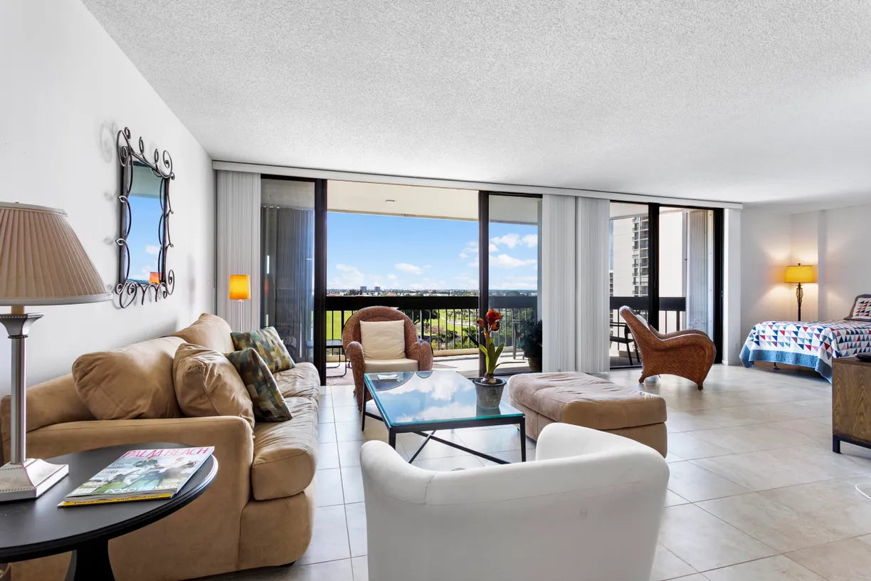 South Florida Real Estate | View 2400 Presidential Way, 906 | Listing