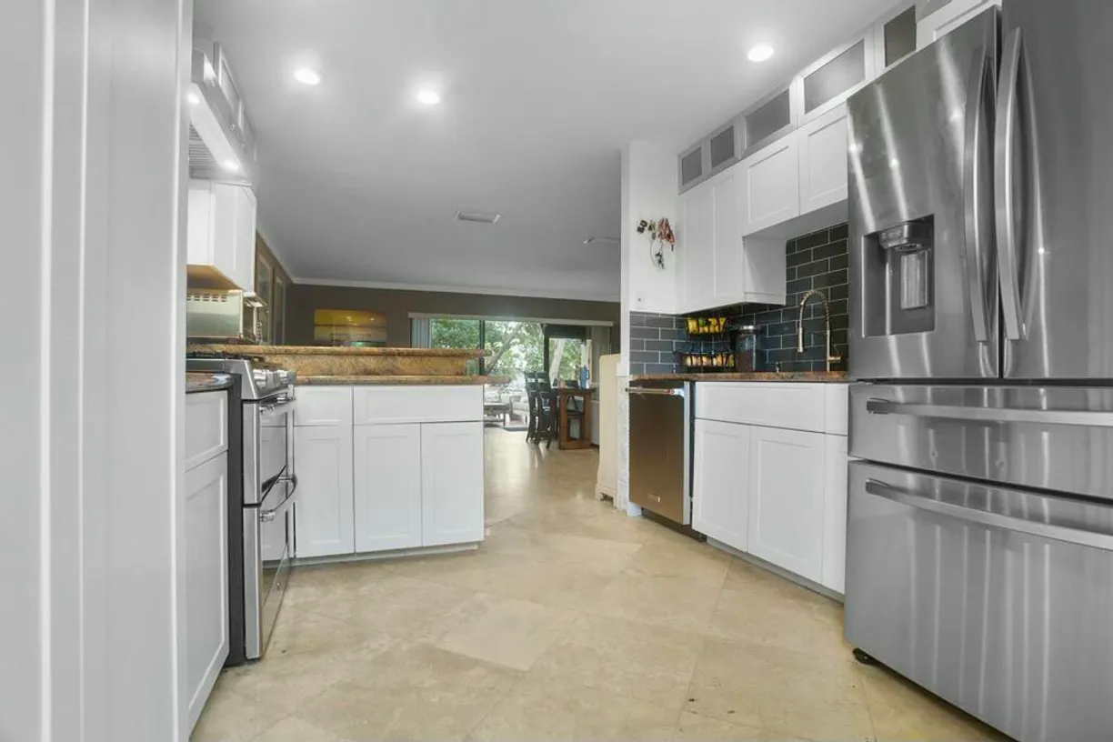 South Florida Real Estate | View 622 Mariners Way | Listing