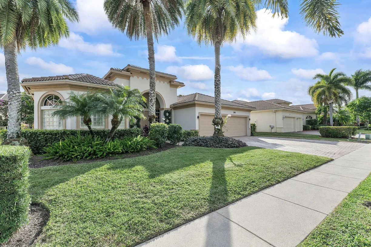 South Florida Real Estate | View 2903 Fontana Lane | Listing