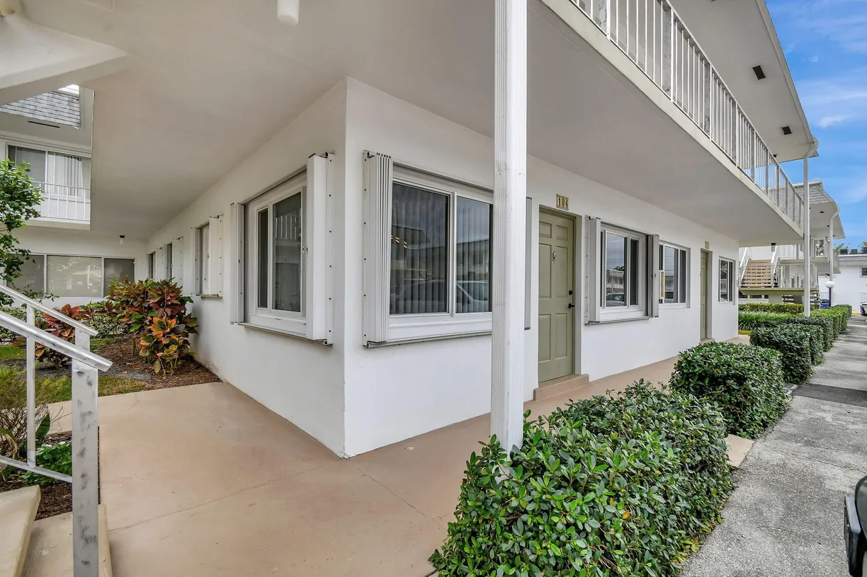 South Florida Real Estate | View 2920 Cynthia Lane, 106 | Listing