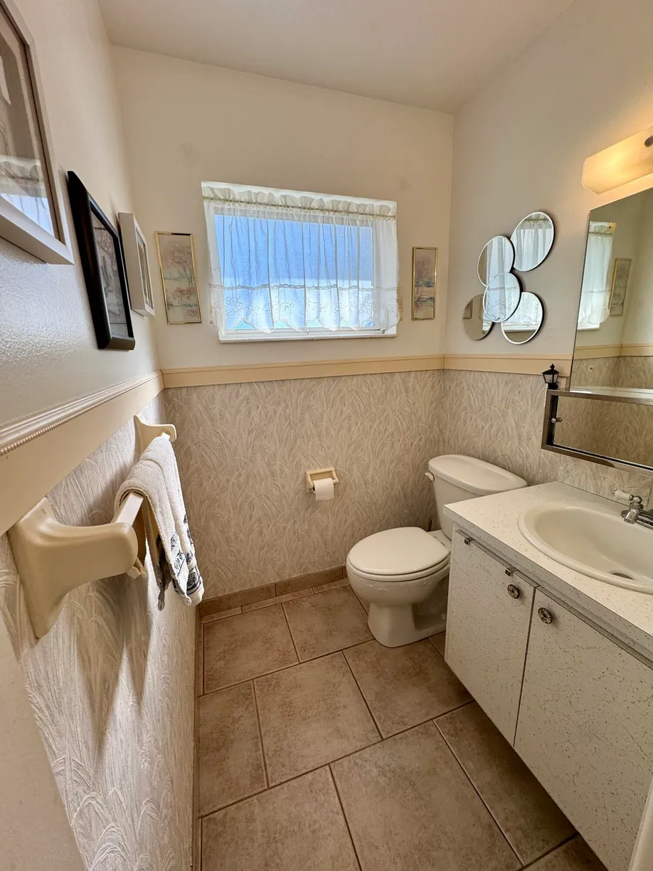 South Florida Real Estate | View 2864 E Crosley Drive, E | Listing
