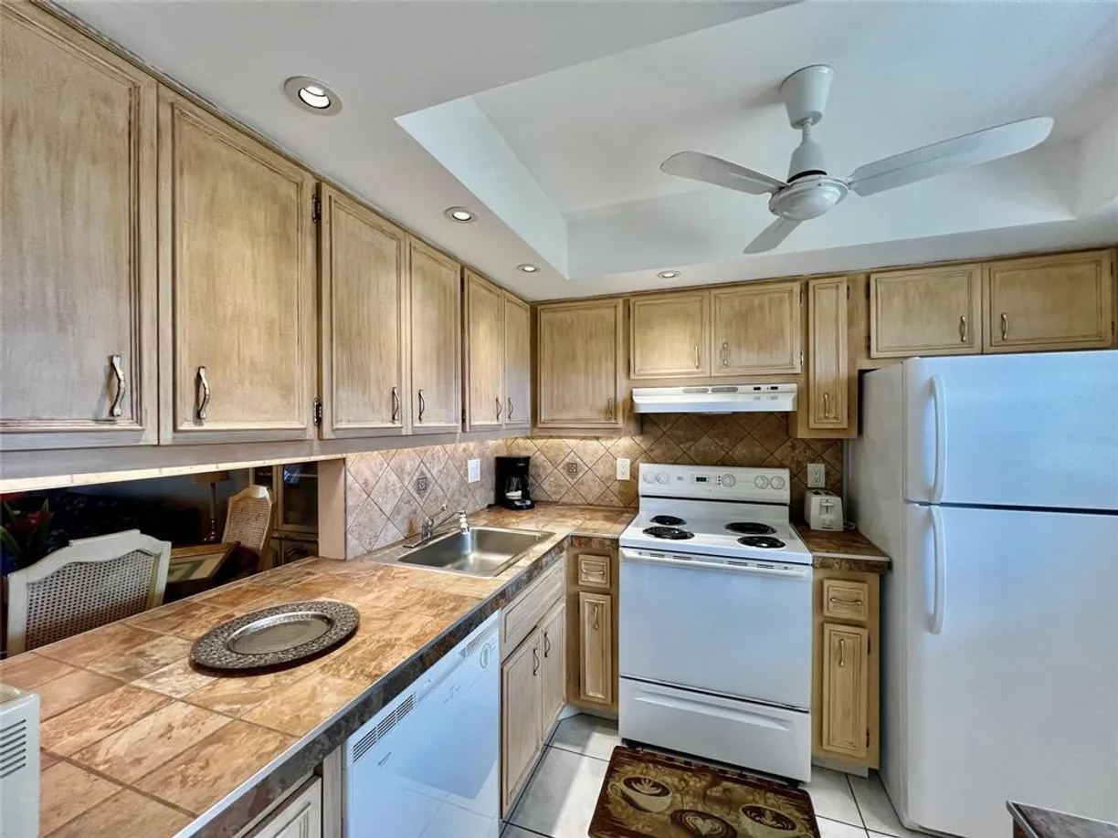 South Florida Real Estate | View 2800 NW 47th Terrace, 106b | Listing