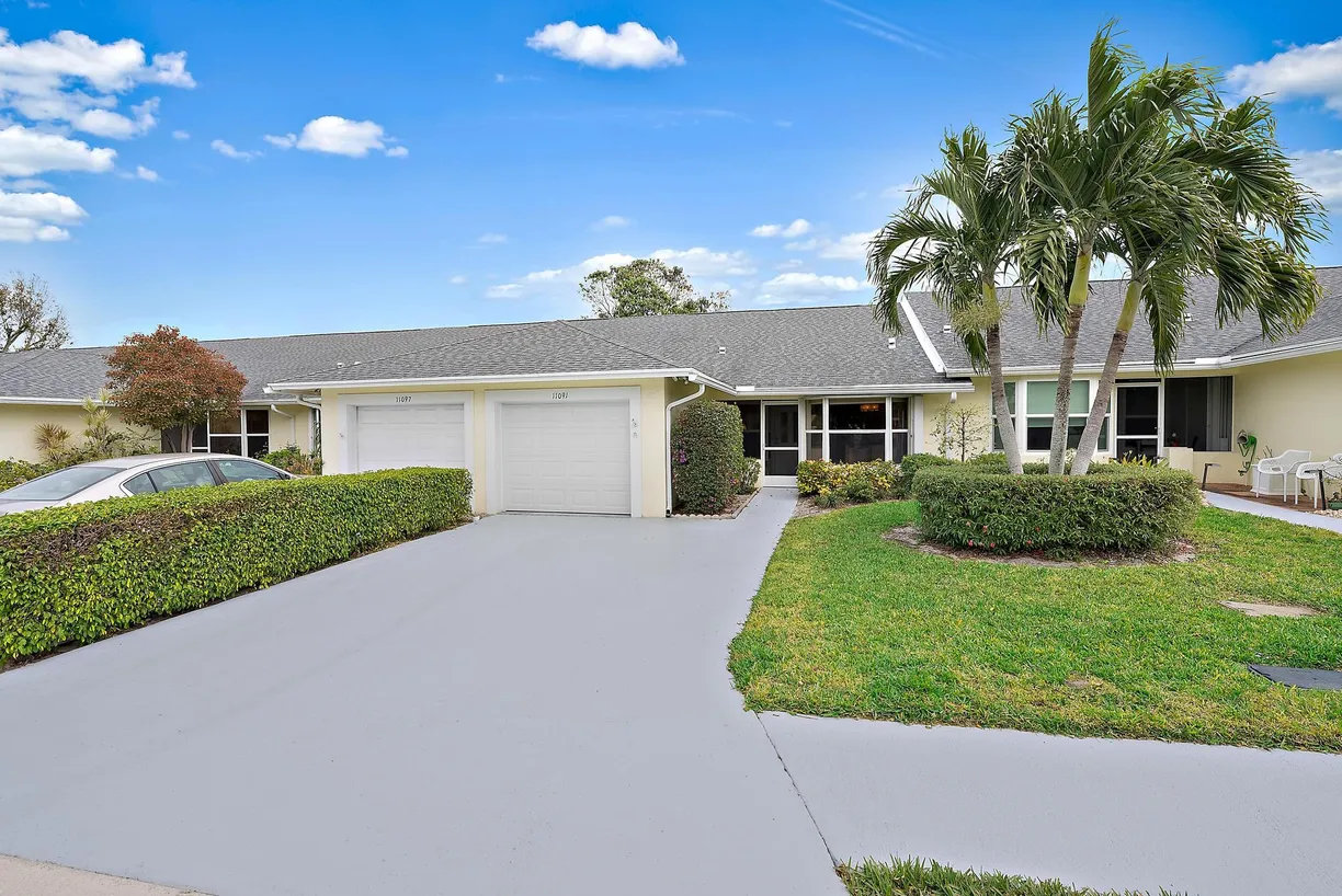 South Florida Real Estate | View 11091 SE Sea Pines Circle | 2 Beds, 2 Baths
