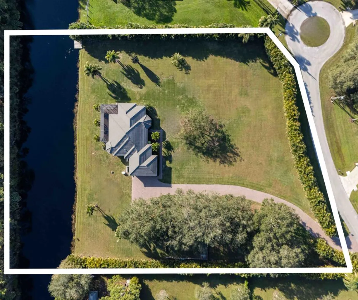 South Florida Real Estate | View 1059 SW Lynwood Lane | 3 Beds, 3 Baths
