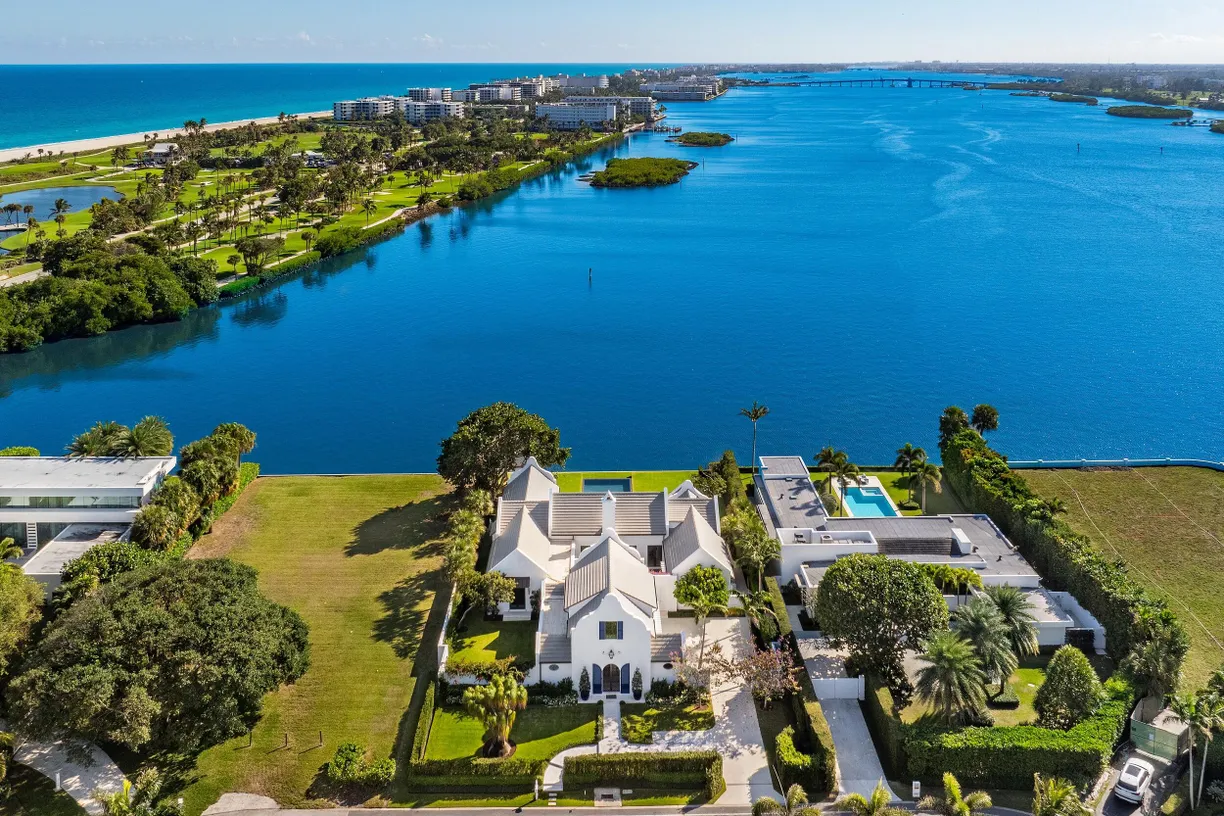 South Florida Real Estate | View 2315 Ibis Isle Road | 4 Beds, 4 Baths