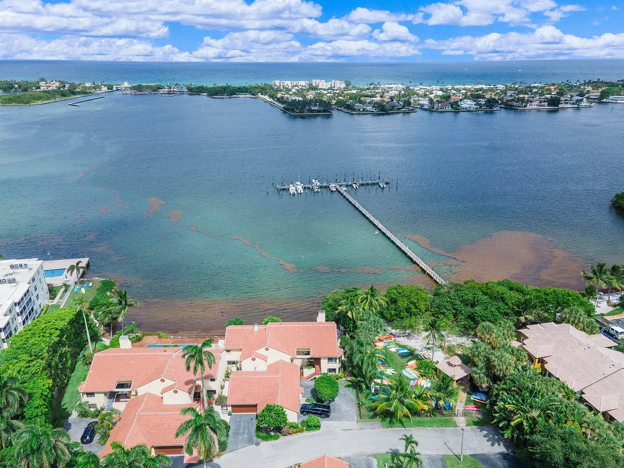 South Florida Real Estate | View 19 Via Lago | 3 Beds, 2 Baths