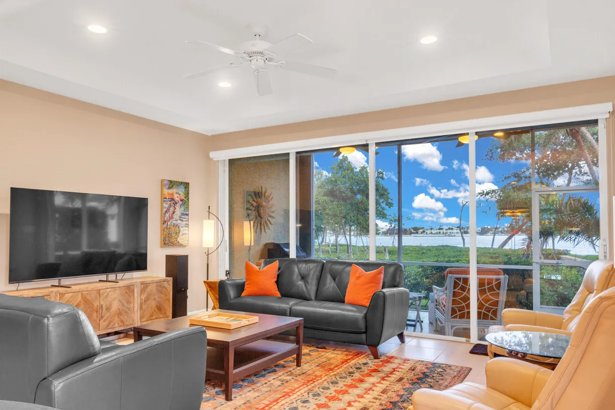 South Florida Real Estate | View 86 N Lakeshore Drive | 3 Beds, 2 Baths