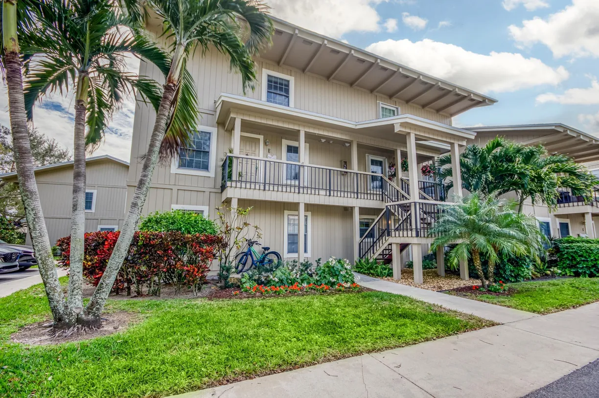 South Florida Real Estate | View 18460 SE Wood Haven Lane, D | Listing
