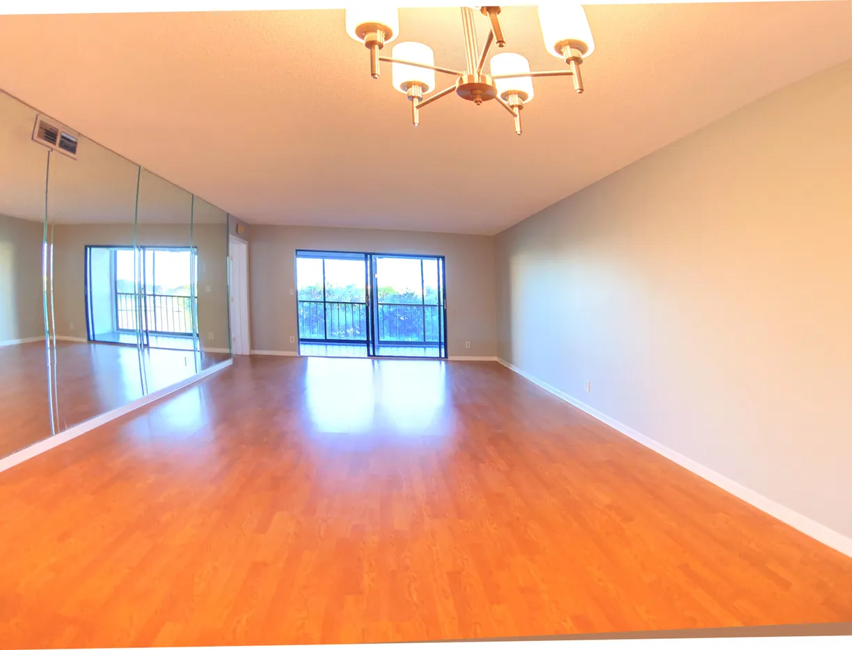 South Florida Real Estate | View 7076 Huntington Lane, 404 | Listing