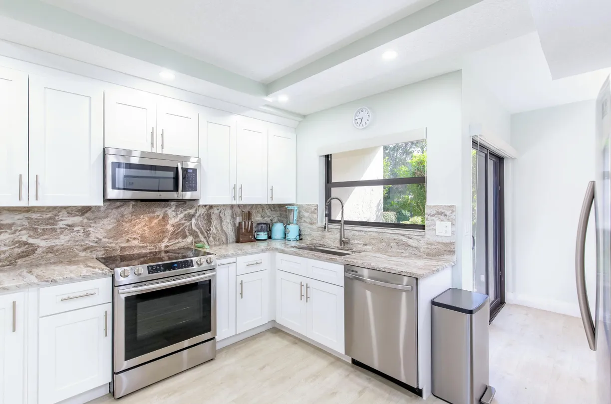 South Florida Real Estate | View 11267 Pond View B102 Drive, B102 | Listing